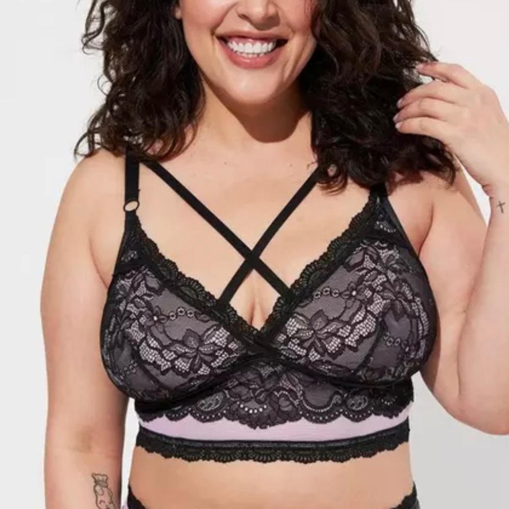 NWT Torrid Lace And Mesh Longline Bra
